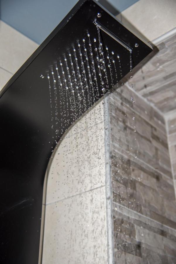 Rena'S Luxury Apartment With Free Private Parking Chania  Exterior photo